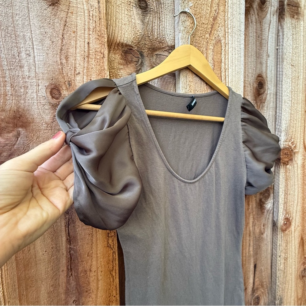 Vintage Taupe Gray Satin Puff Sleeve Fitted Tee 🌿